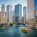 What is the cheapest way to get around chicago without a car?