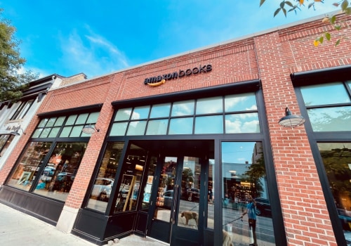What street in chicago has stores?